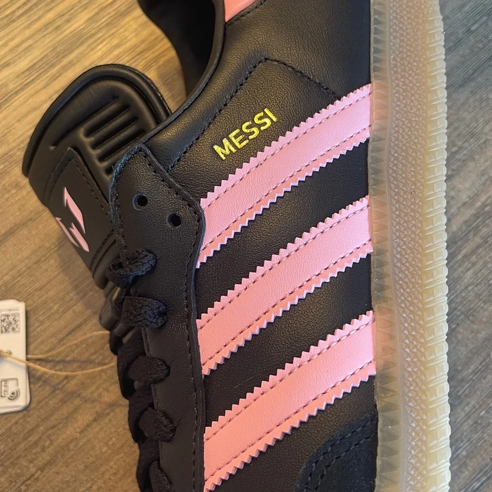 NIB ADIDAS MESSI SAMBA MENS INDOOR SOCCER LEATHER SHOES CORE BLACK/PINK SZ10 - Picture 14 of 17